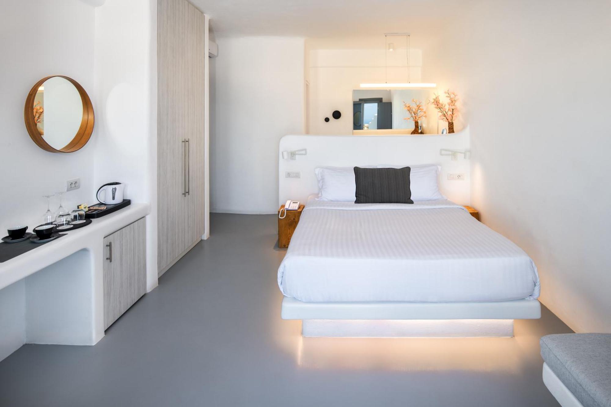 Alunia Incognito Suites - Adults Only Pýrgos Екстериор снимка